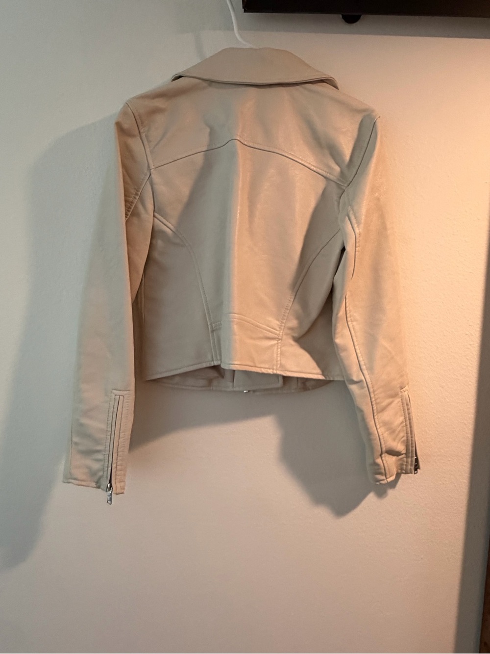 NWOT Abercrombie & Fitch Cream Moto Jacket - Women's - Picture 4 of 6
